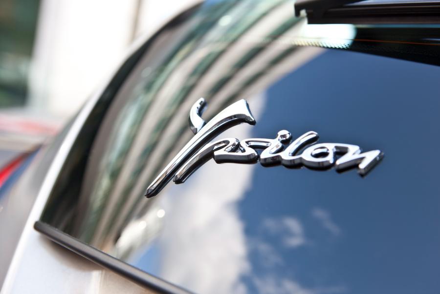  Chrysler Ypsilon 2011 года  (фото 18 из 50)